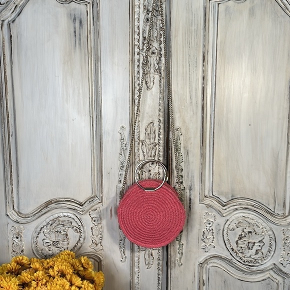 Pretty in Pink Cylinder Weaved Unique Bag Dressy Casual FairyCore CottageCore - Picture 2 of 7